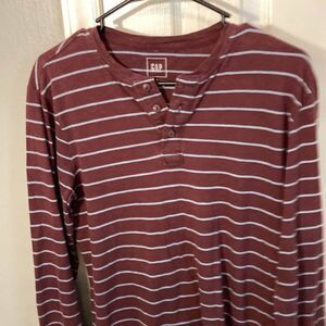 Gap men’s long sleeve shirt, size S